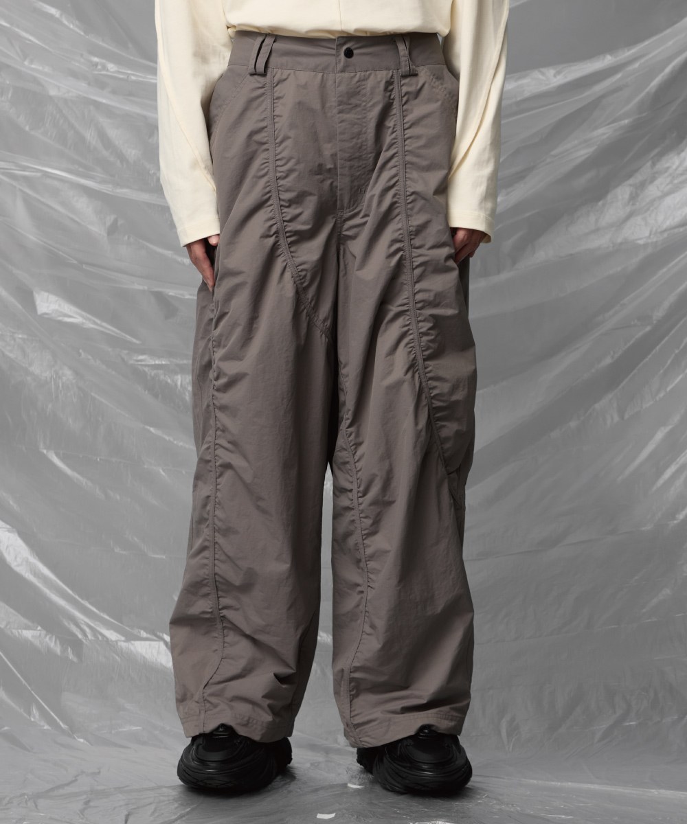 抓皺線條剪裁長褲 Pleats Pants