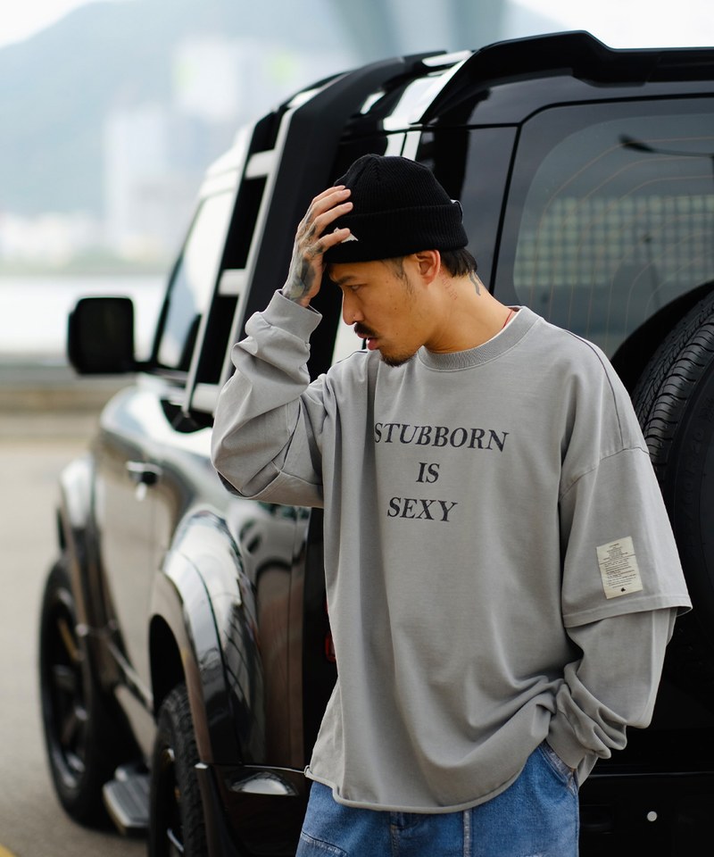 印花長袖上衣 Stubborn Is Sexy LS Tee