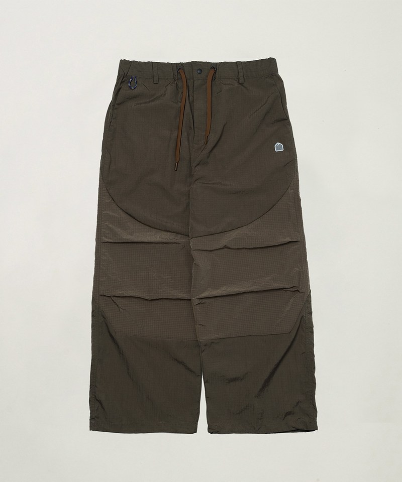 寬鬆尼龍長褲 MOUNT PANTS