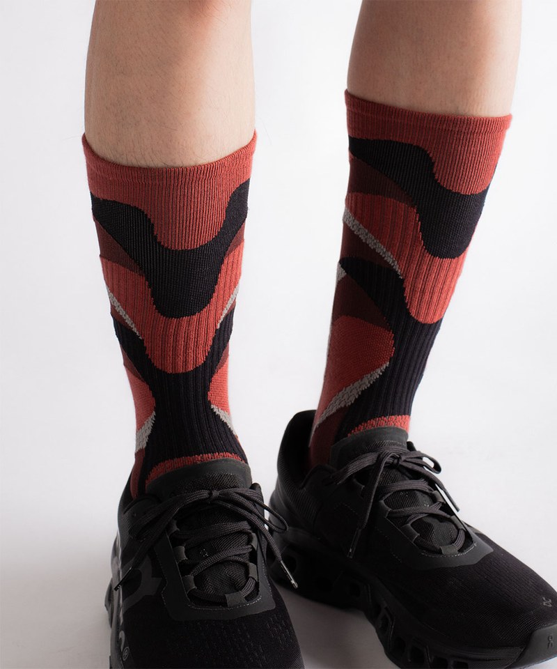 NZQ2956-241 沙漠襪 Cage overcalf socks