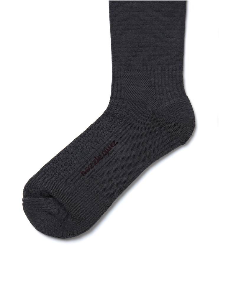 NZQ2957-241 繡眼及膝襪 Eyelet knee socks