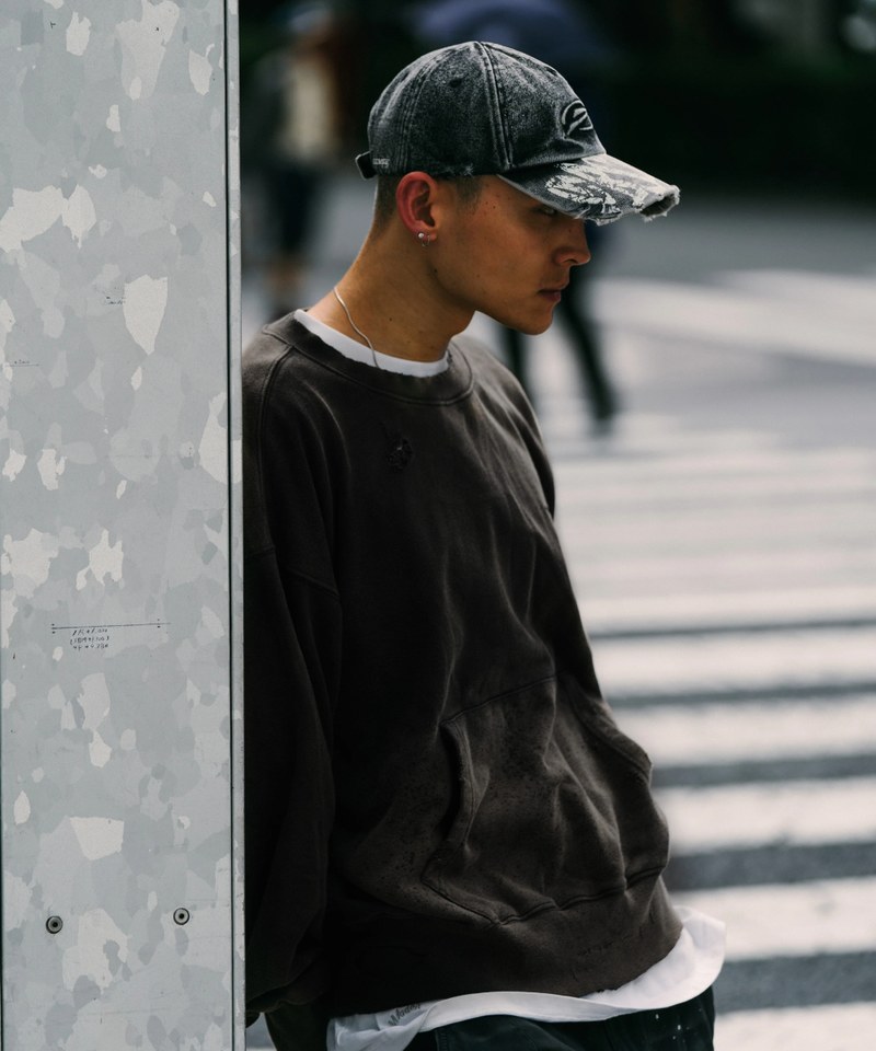 寬鬆水洗上衣 Distressed Crew Neck