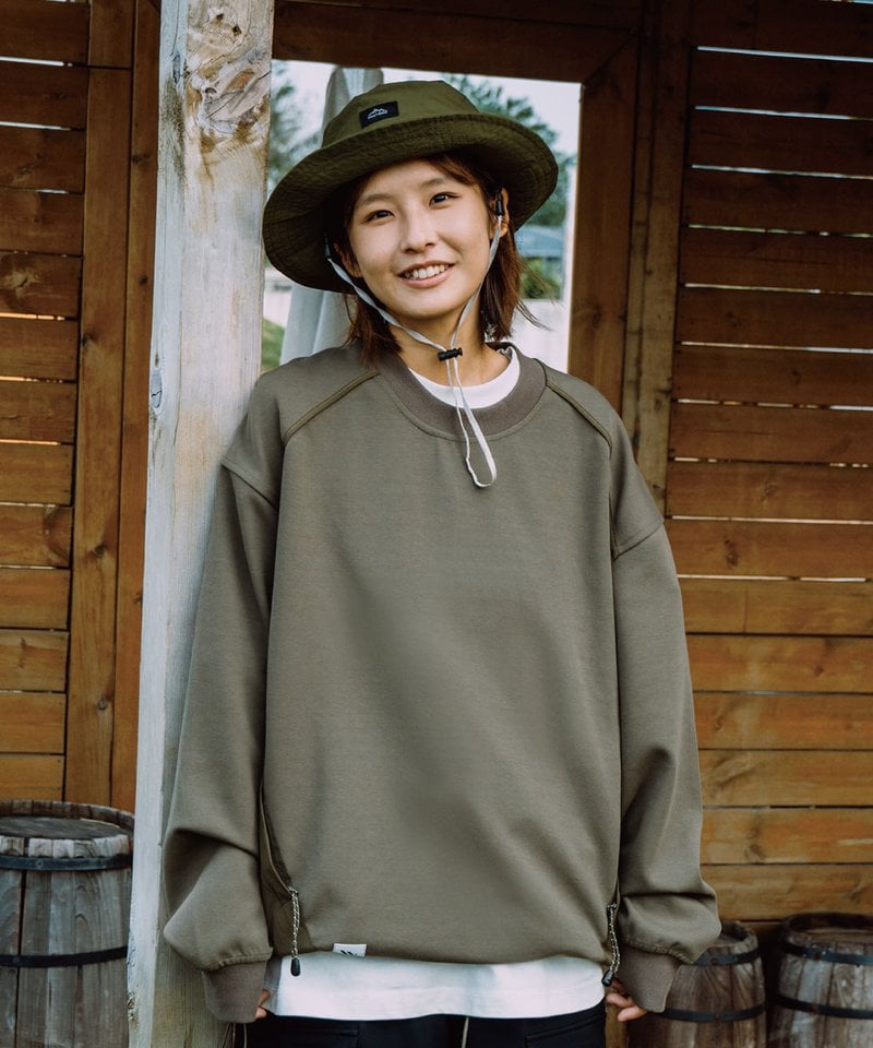 雙口袋上衣 Two Pockets Outdoor Sweater