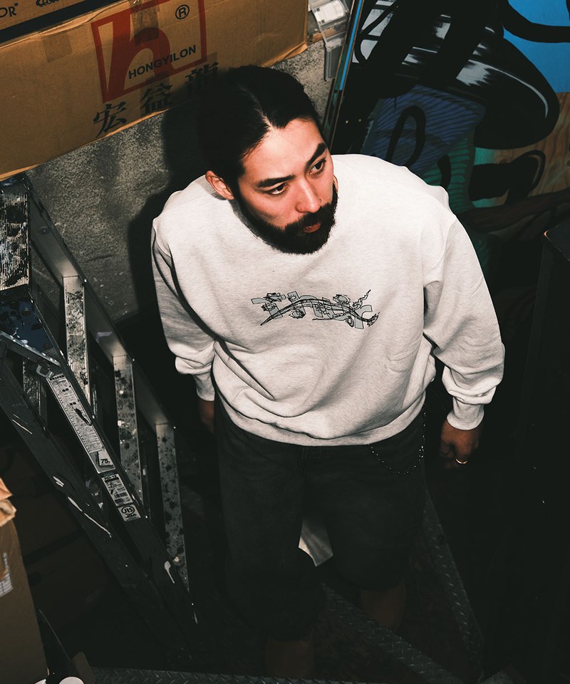 THUR0107-242 Logo衛衣 Logo gun Crewneck