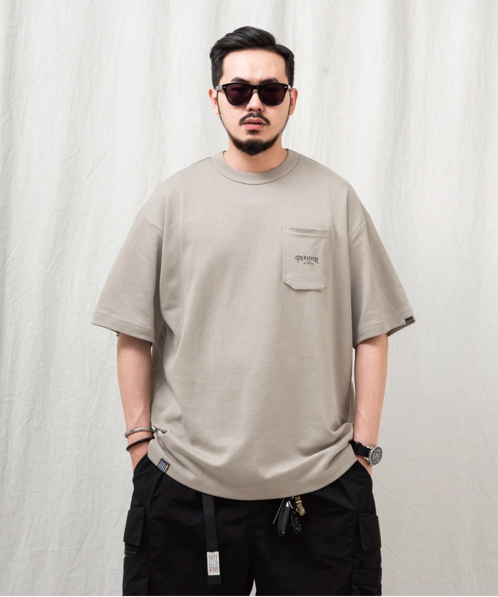 定番款口袋T恤 HEXAGONAL POCKET CLASSIC T-SHIRT