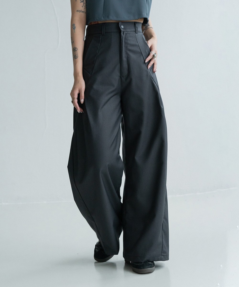 休閒西裝寬褲 Loose BootCut Pleated Trousers