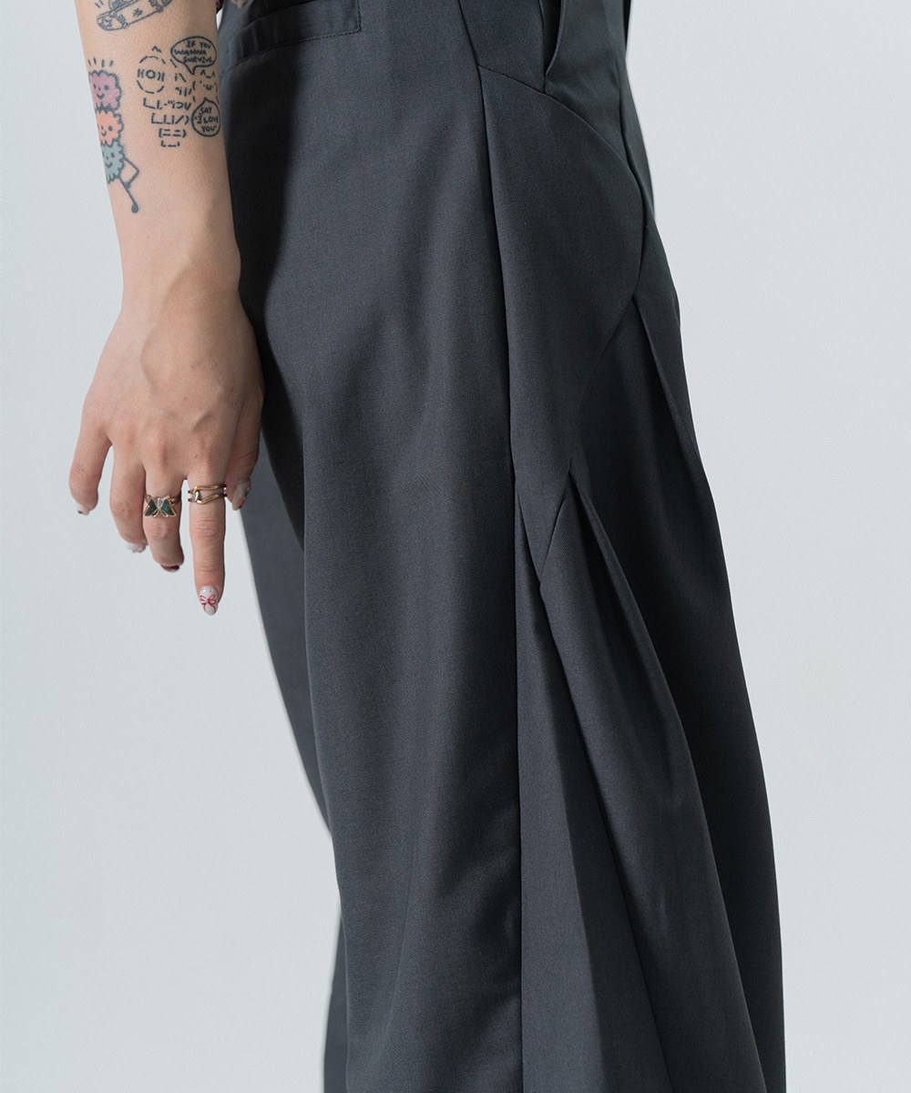 休閒西裝寬褲 Loose BootCut Pleated Trousers