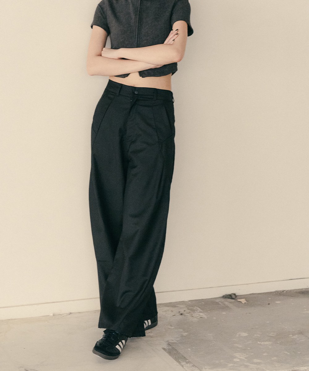 休閒西裝寬褲 Loose BootCut Pleated Trousers