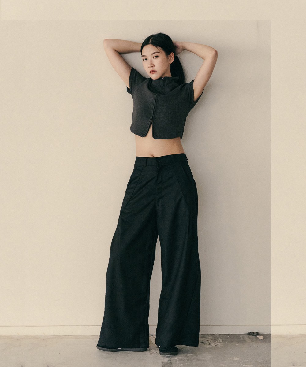 休閒西裝寬褲 Loose BootCut Pleated Trousers