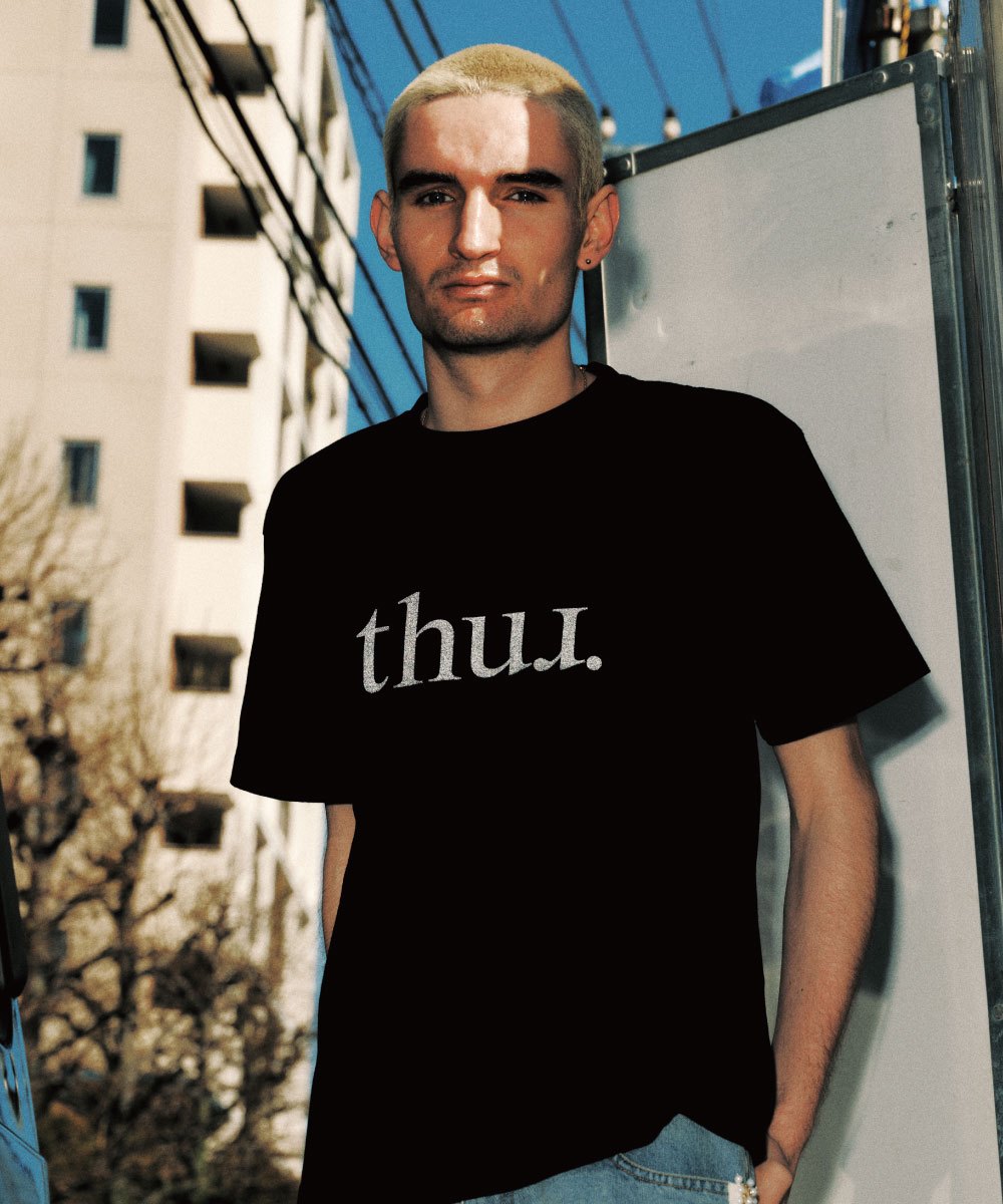 品牌Logo Tee thur. Logo Tee